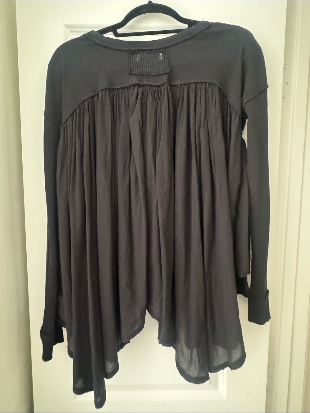 Free People Black Flowing Button-Front V-Neck Tunic - Picture 3 of 3